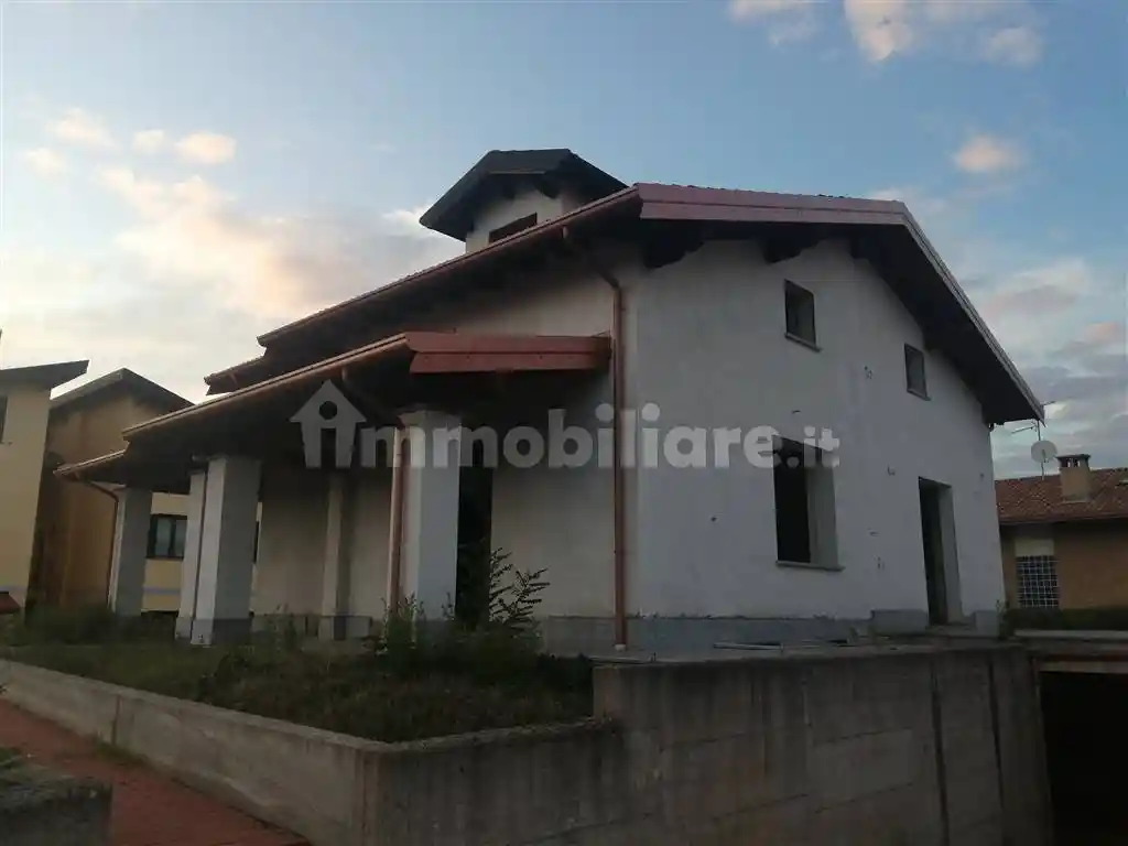 Villa in vendita a Stazzano