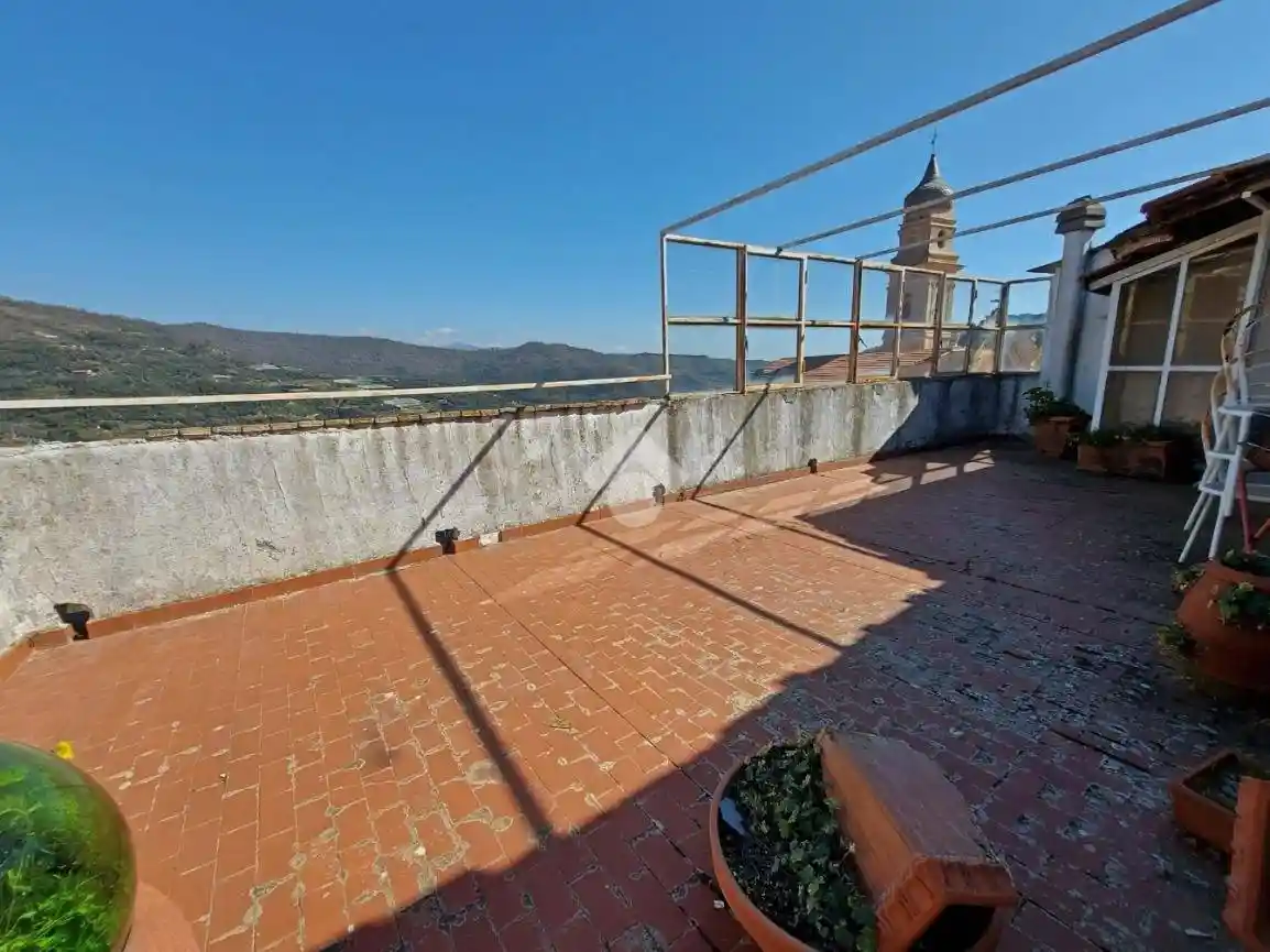 Rustico - Casale in vendita a Pietrabruna