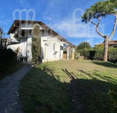 Villa in vendita a Forte dei Marmi