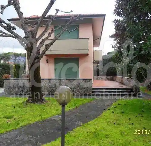 Villa in vendita a Forte dei Marmi
