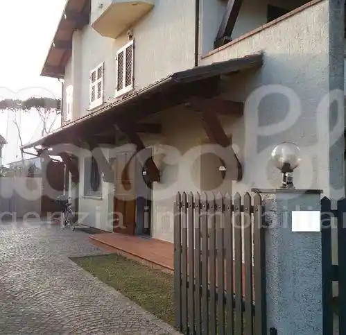 Villa in vendita a Forte dei Marmi