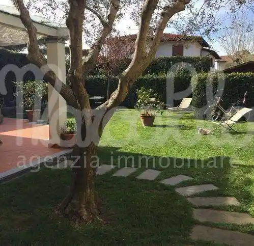 Villa in affitto a Forte dei Marmi