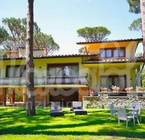 Villa in vendita a Forte dei Marmi