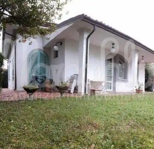 Villa in vendita a Forte dei Marmi