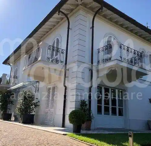 Villa in affitto a Forte dei Marmi