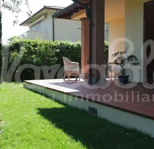 Villa in vendita a Forte dei Marmi