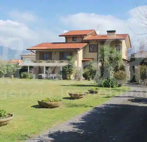 Villa in vendita a Forte dei Marmi