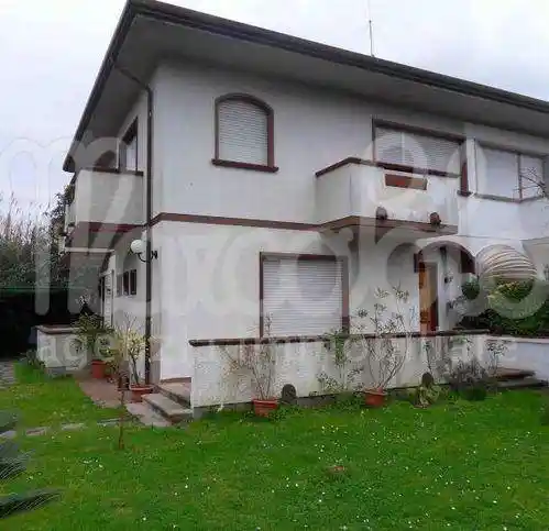 Villa in vendita a Forte dei Marmi
