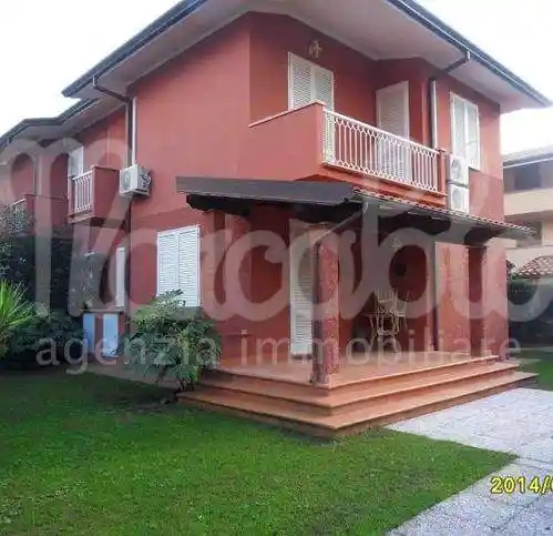 Villa in vendita a Forte dei Marmi