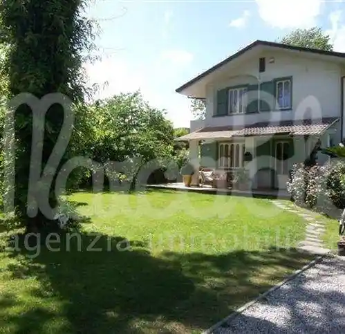 Villa in affitto a Forte dei Marmi