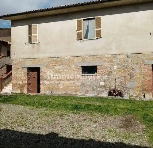 Casa indipendente in vendita a Sorano
