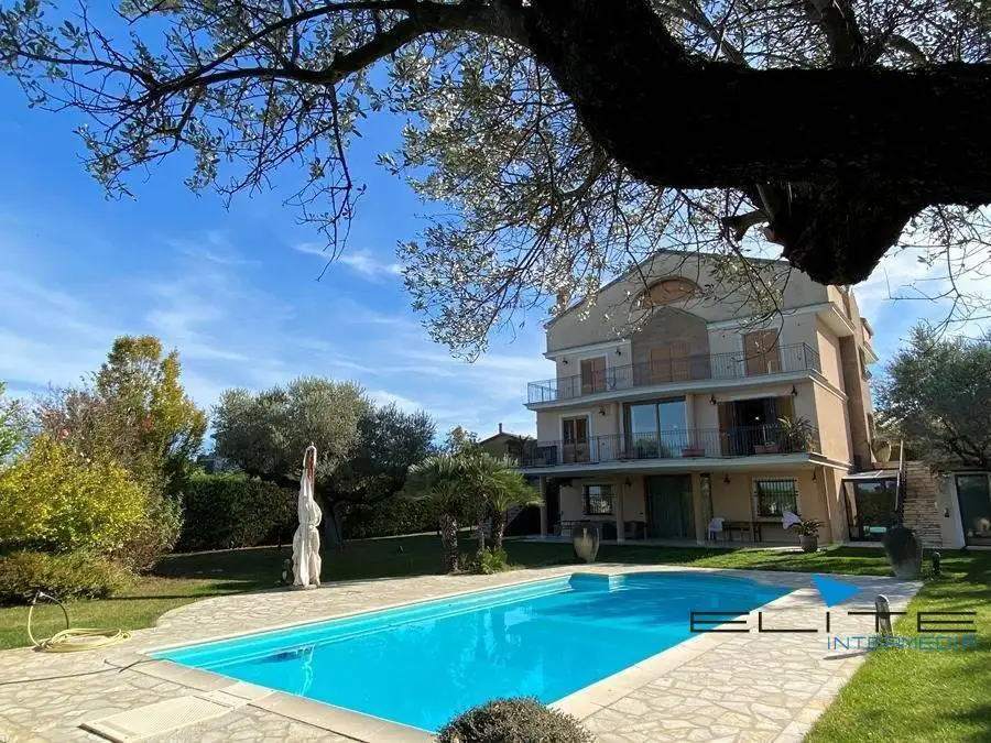 Villa in vendita a Spoltore
