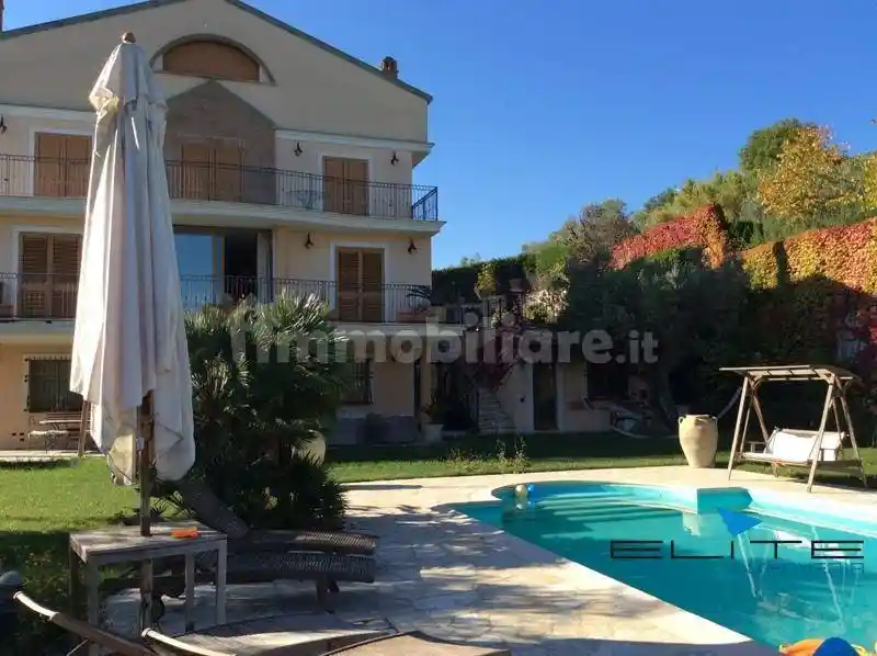 Villa unifamiliare, ottimo stato, 900 m², Spoltore - foto 5