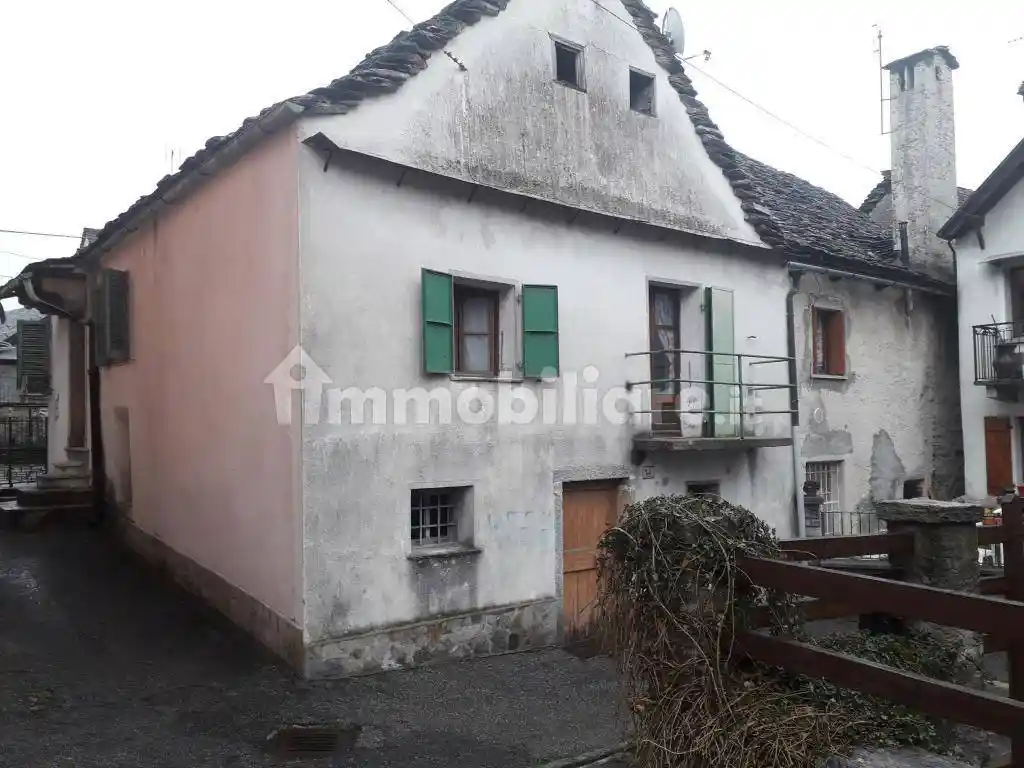 Rustico - Casale in vendita a Santa Maria Maggiore
