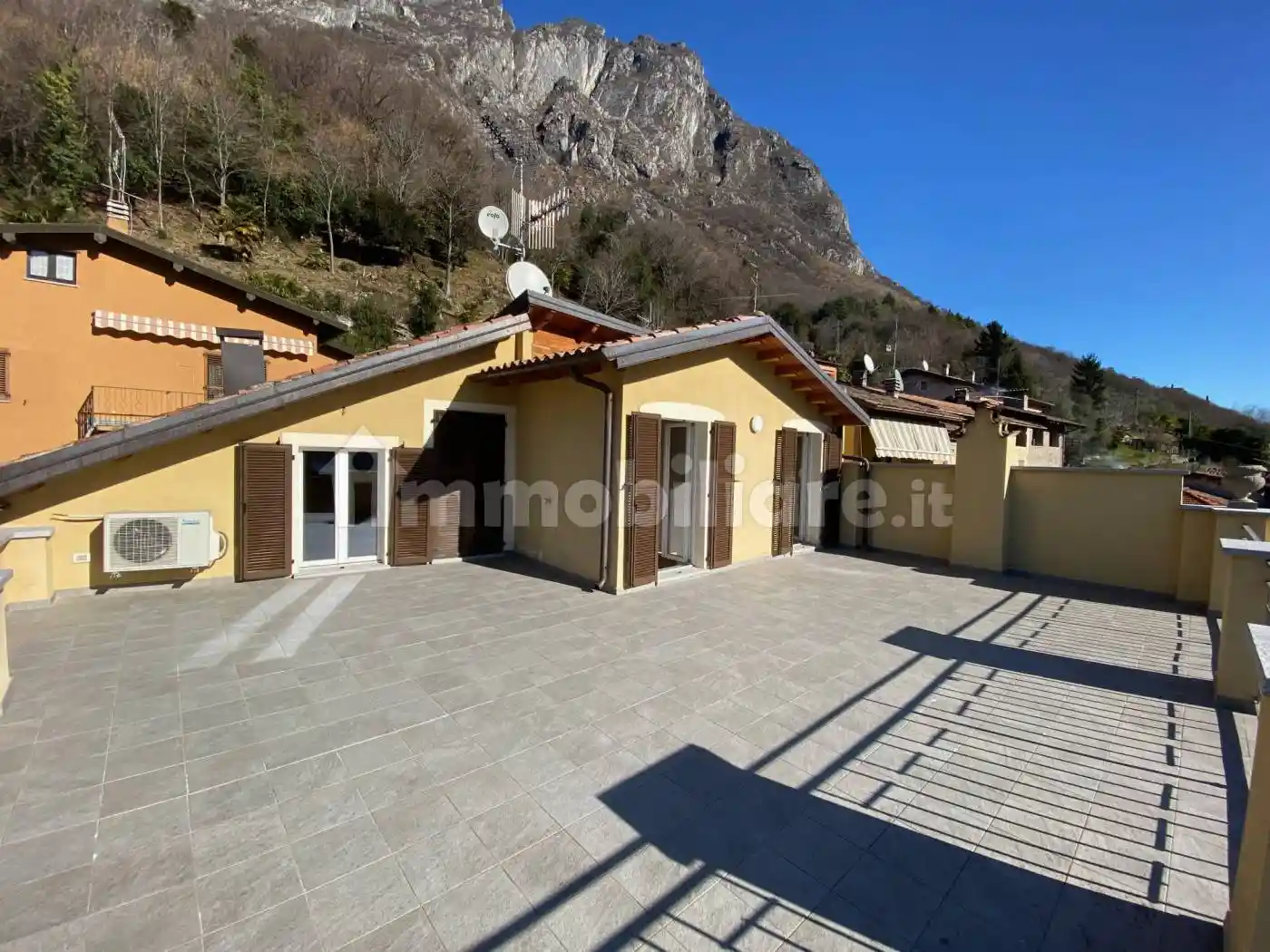 Attico - Mansarda in vendita a Valsolda