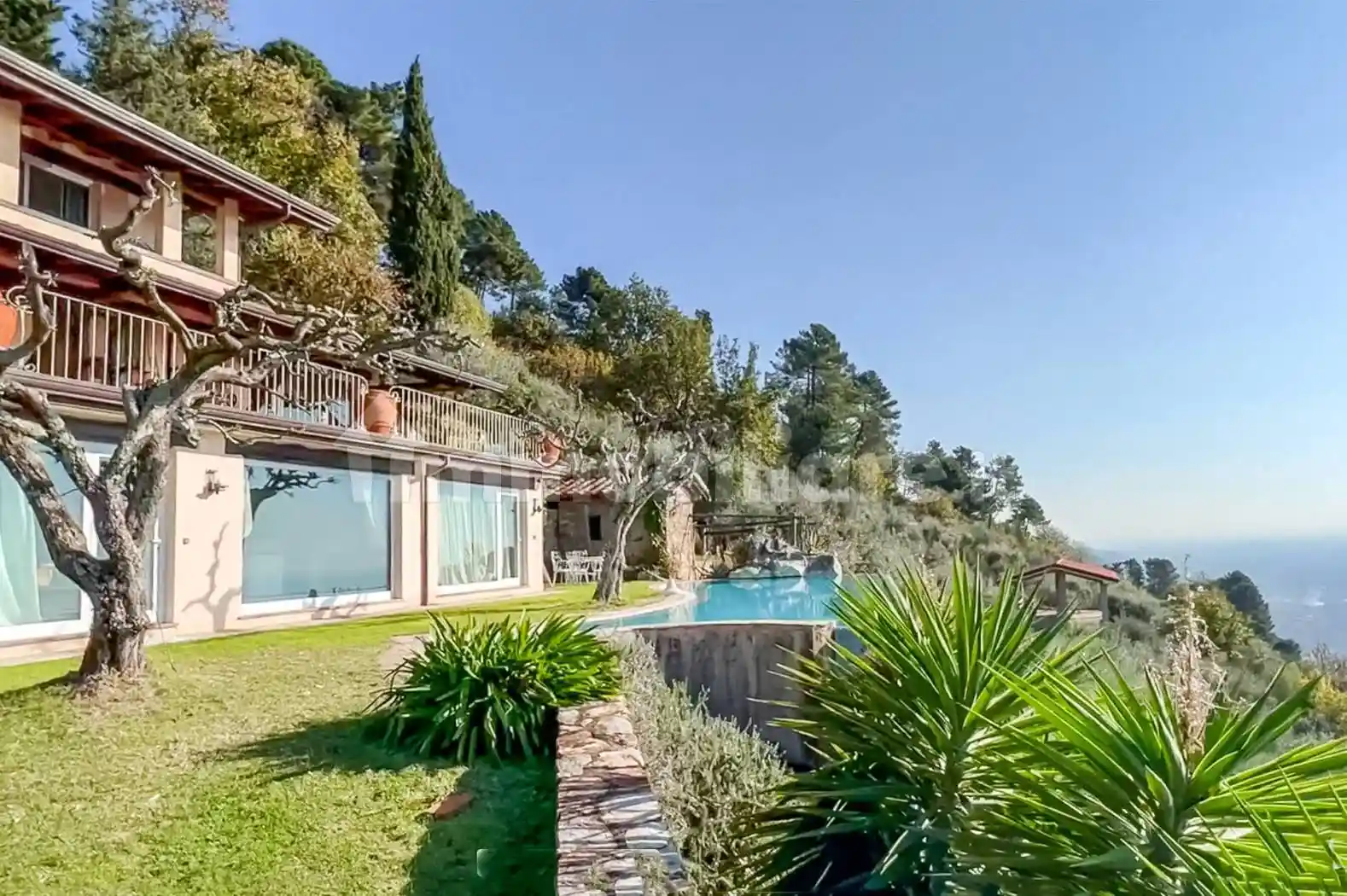 Villa in vendita a Pietrasanta