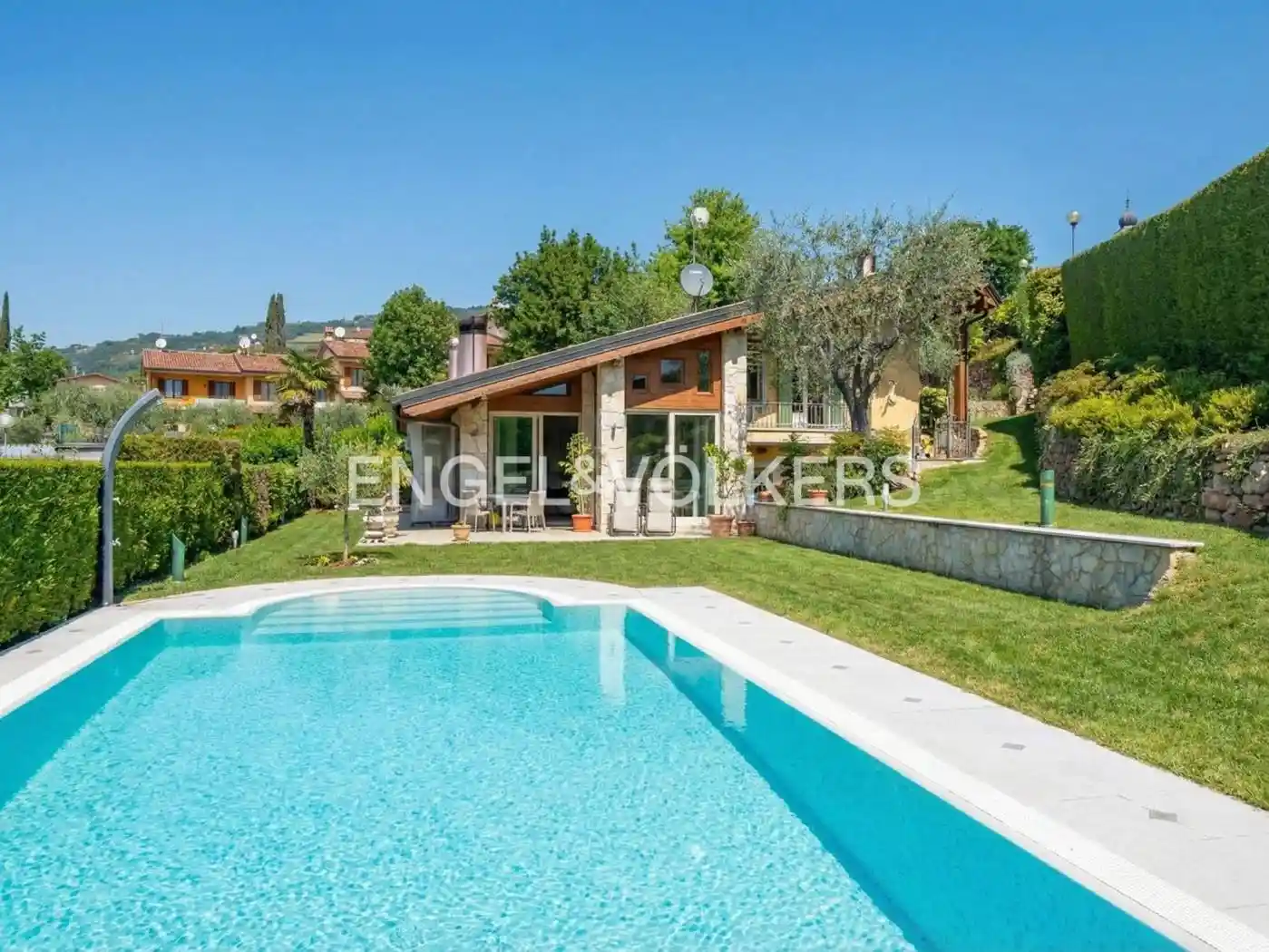 Villa in vendita a Costermano sul Garda
