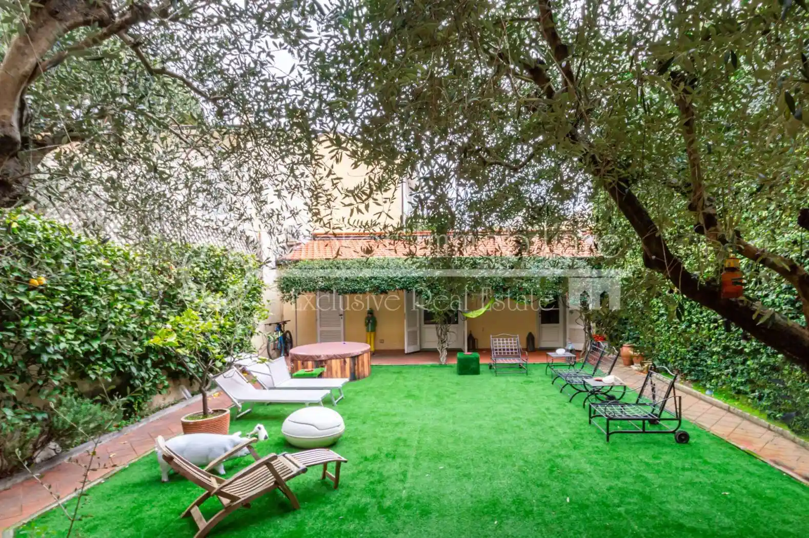 Villa in vendita a Viareggio