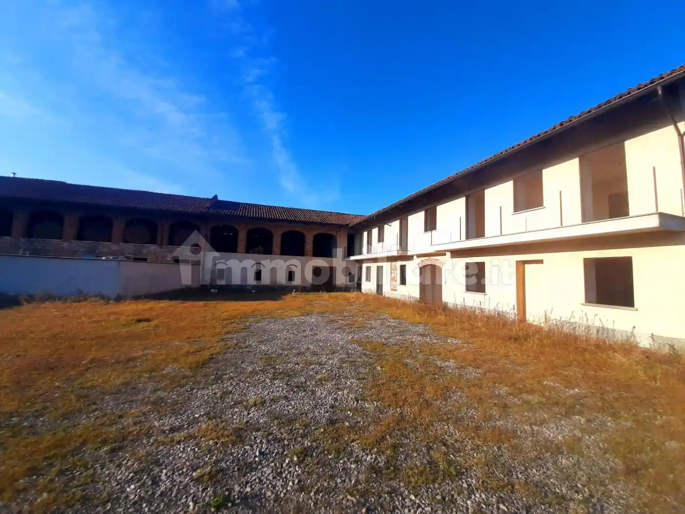 Rustico - Casale in vendita a Saluzzo