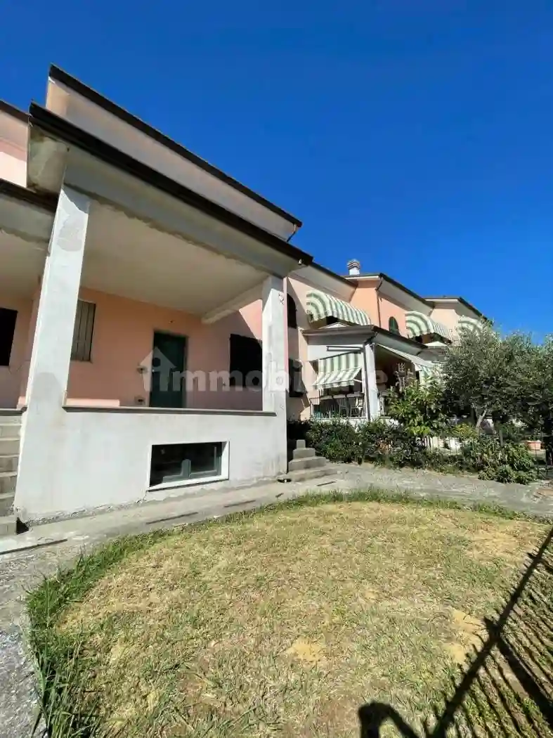 Villetta a schiera - foto 2