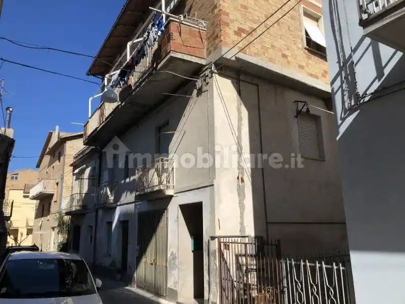 Terratetto unifamiliare 140 m², da ristrutturare, Centro, Cupello - foto 2