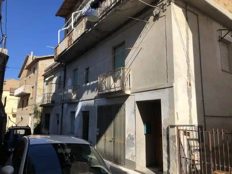 Terratetto unifamiliare 140 m², da ristrutturare, Centro, Cupello - foto 4