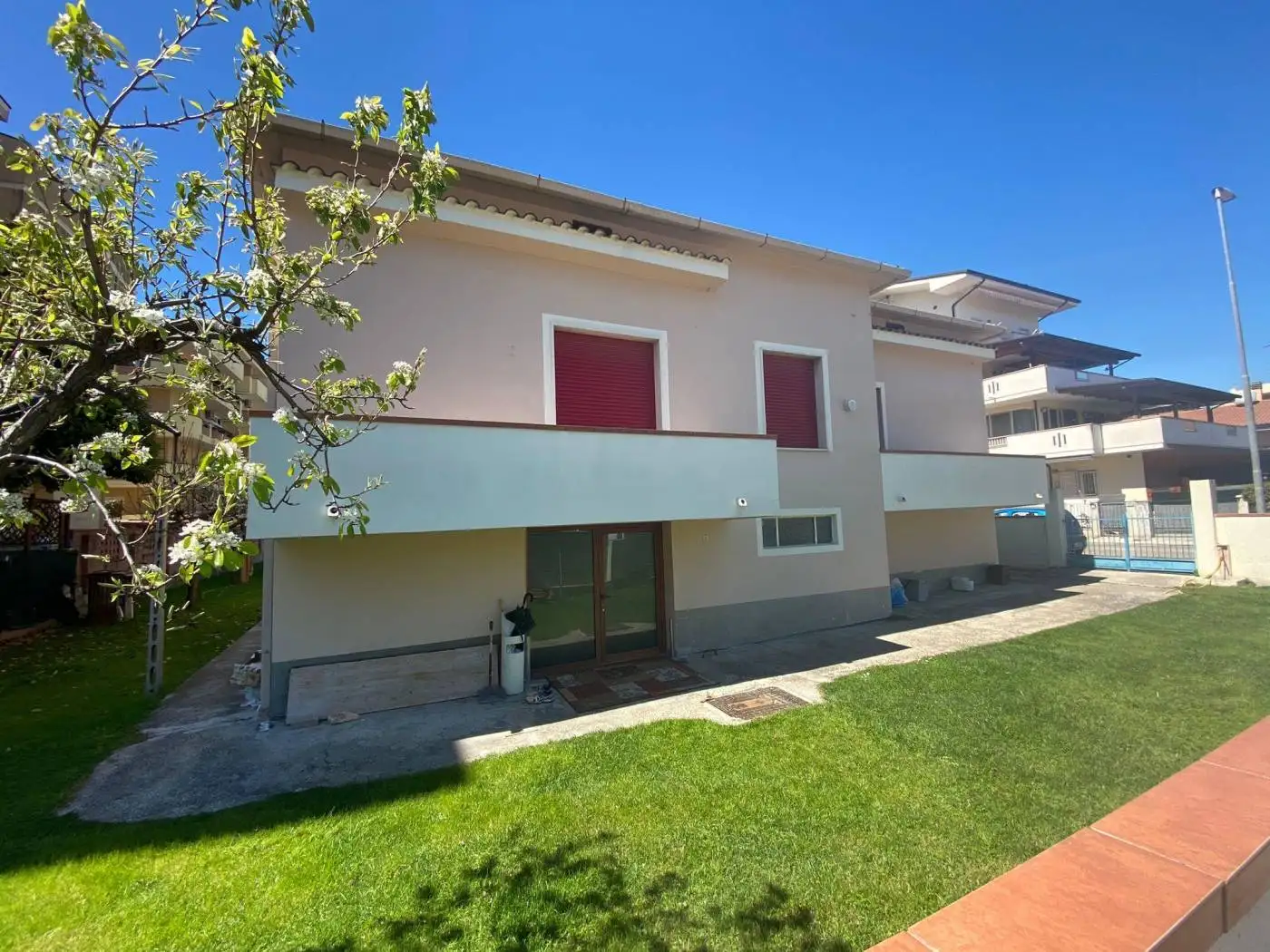 Casa indipendente in vendita a Alba Adriatica