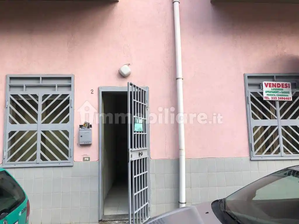 Appartamento in vendita a Camporotondo Etneo