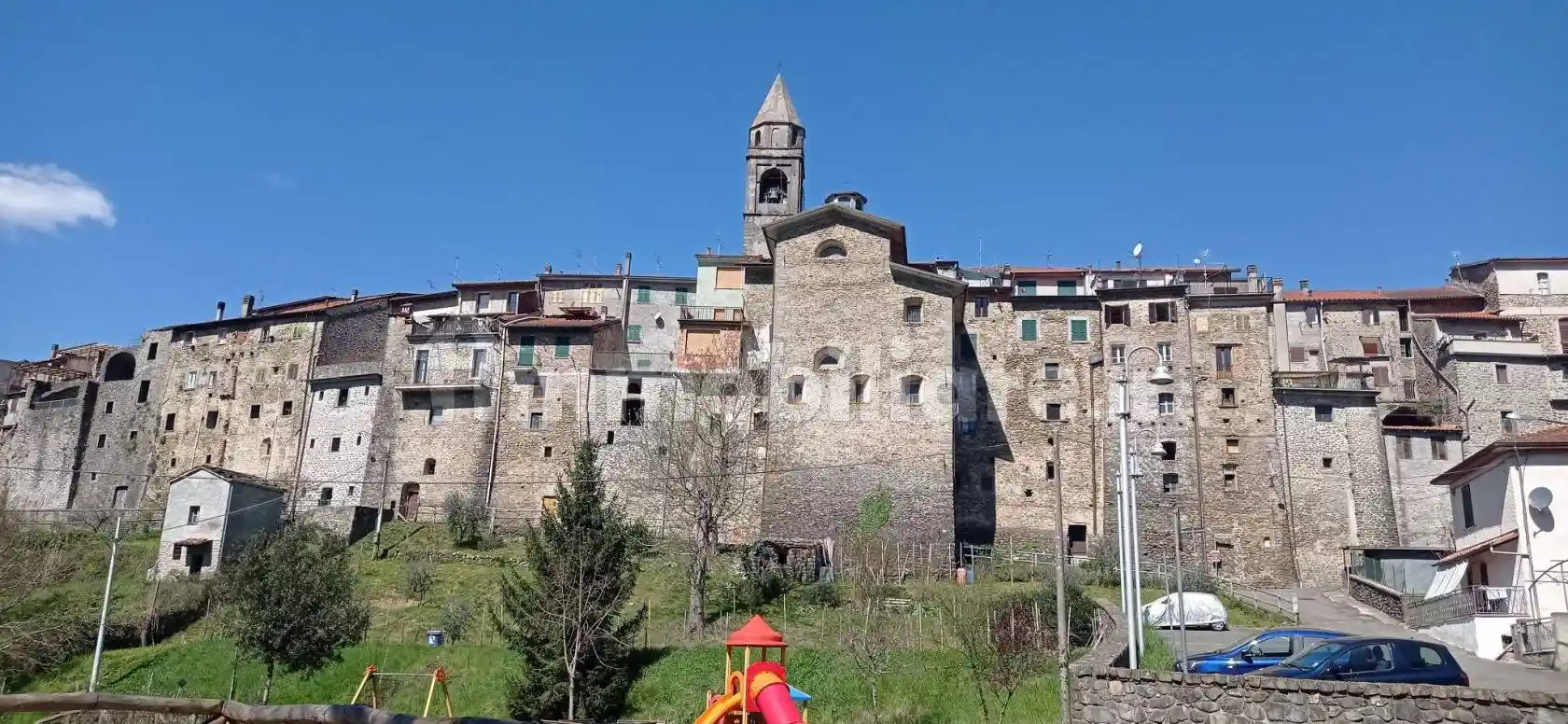 Casa indipendente in vendita a Villafranca in Lunigiana