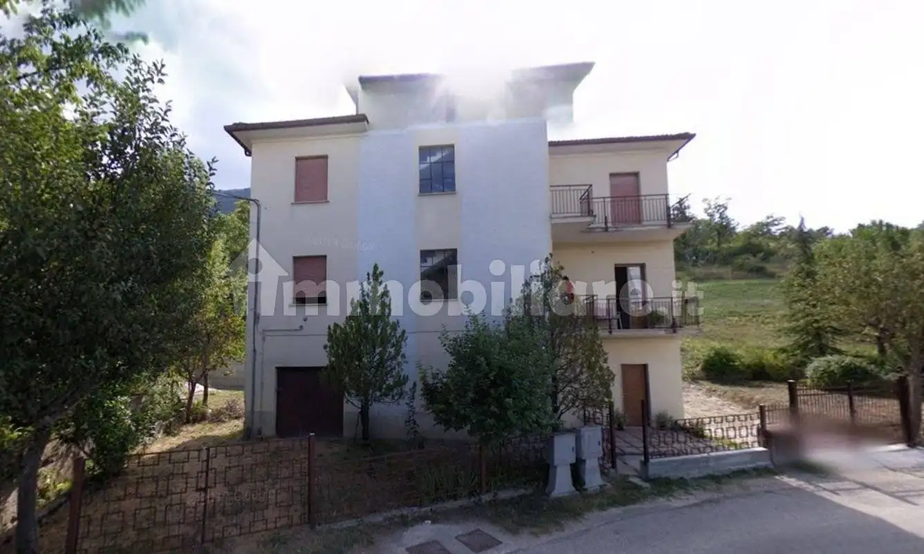 Casa indipendente in vendita a Tornimparte