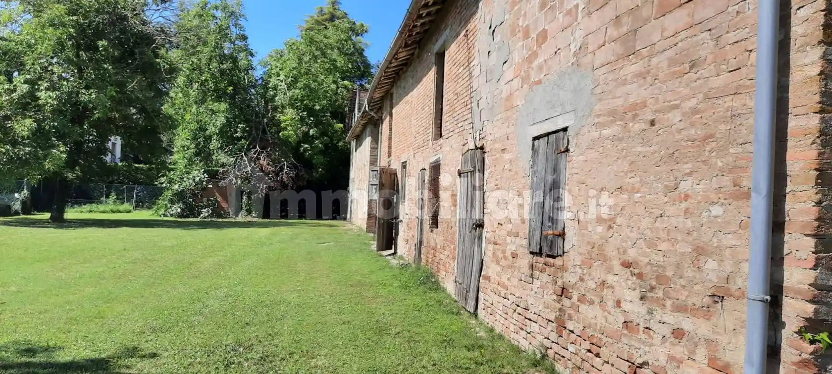 Rustico - Casale in vendita a Quattro Castella