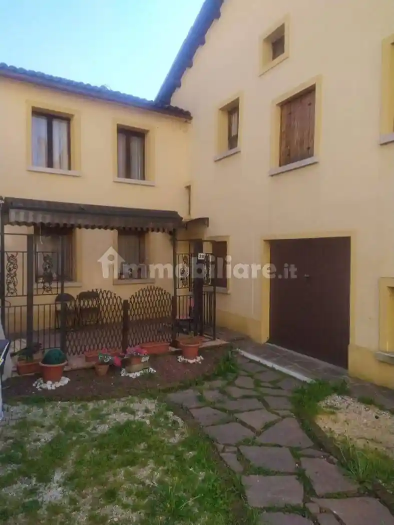 Casa indipendente in vendita a Follina