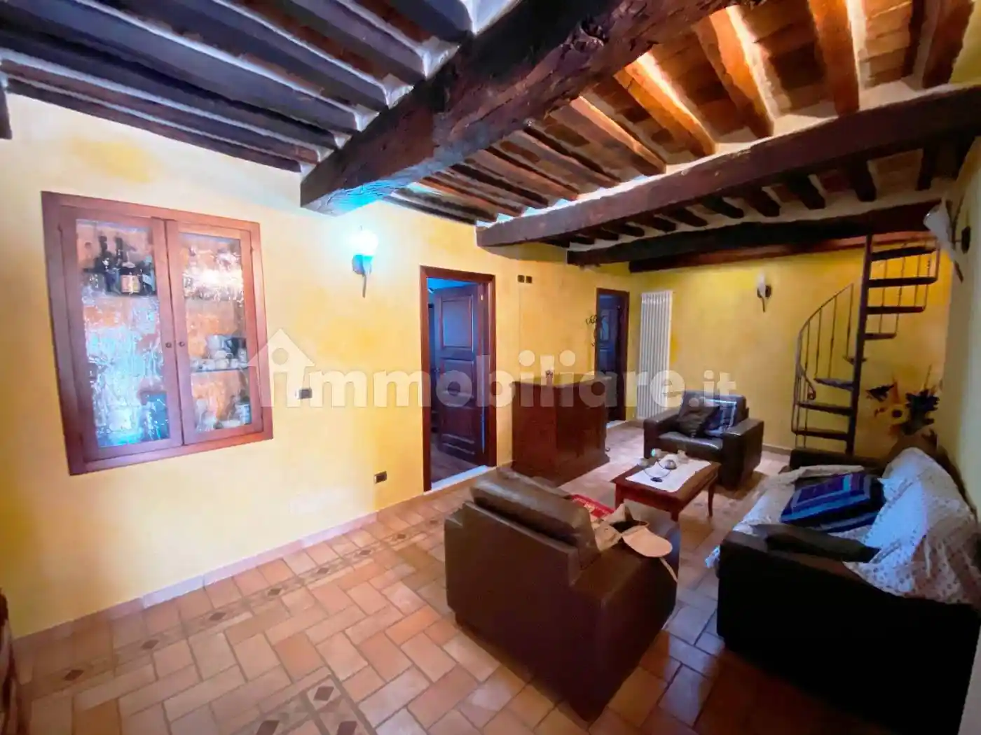 Casa indipendente in vendita a Castelraimondo