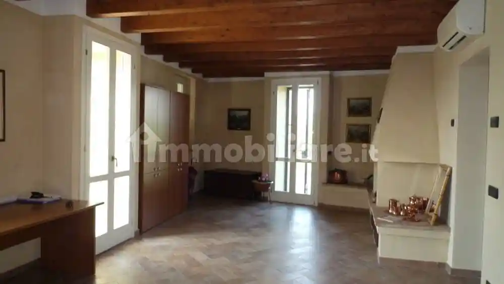 Rustico - Casale in vendita a Piacenza