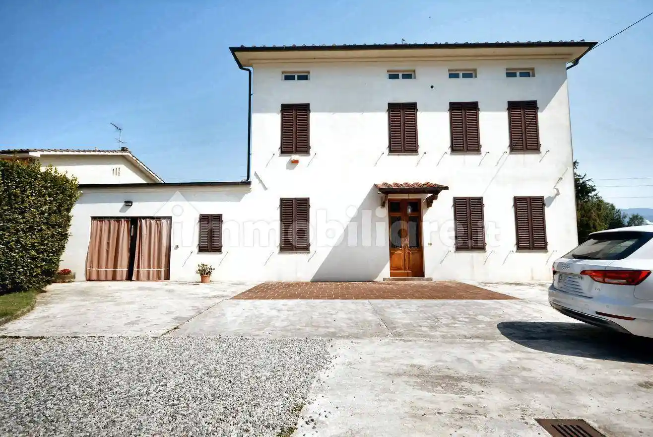 Villa in vendita a Capannori
