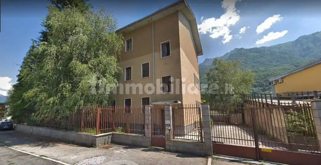 Palazzo - Edificio in vendita a Omegna