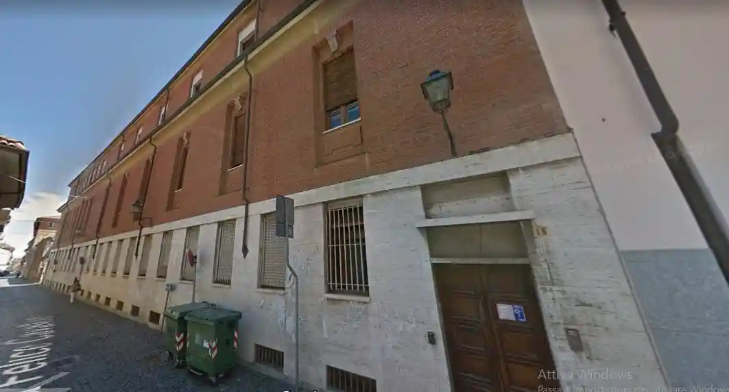 Palazzo - Edificio in vendita a Valenza