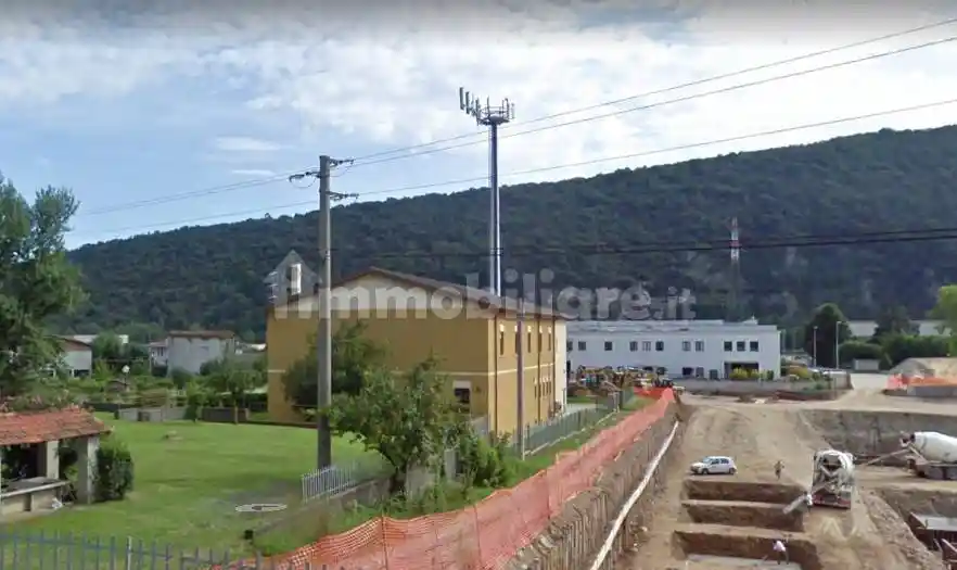 Palazzo - Edificio in vendita a Concesio