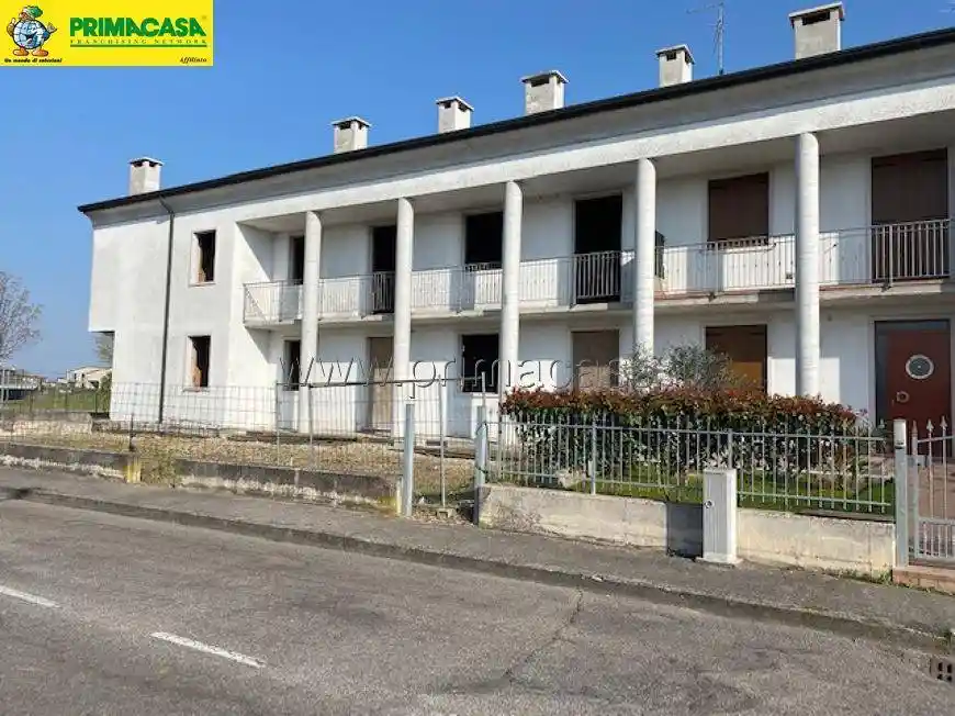 Villetta a schiera in vendita a Villafranca di Verona