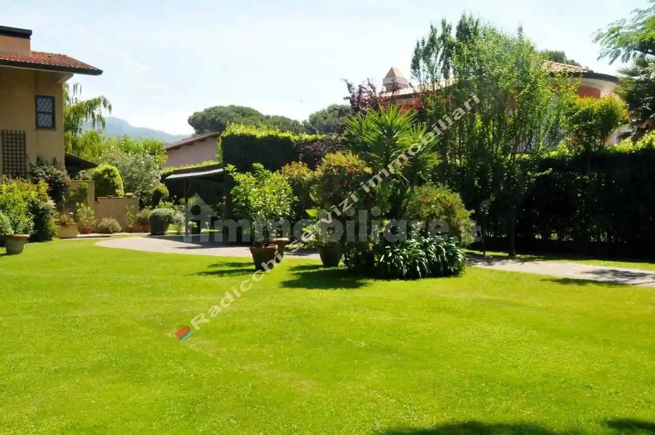 Villa in affitto a Forte dei Marmi
