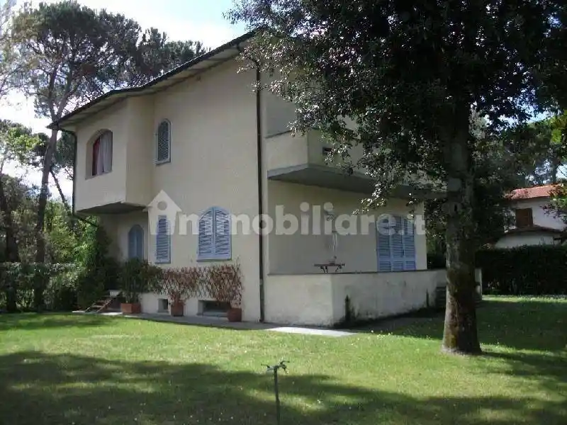 Villa in affitto a Forte dei Marmi