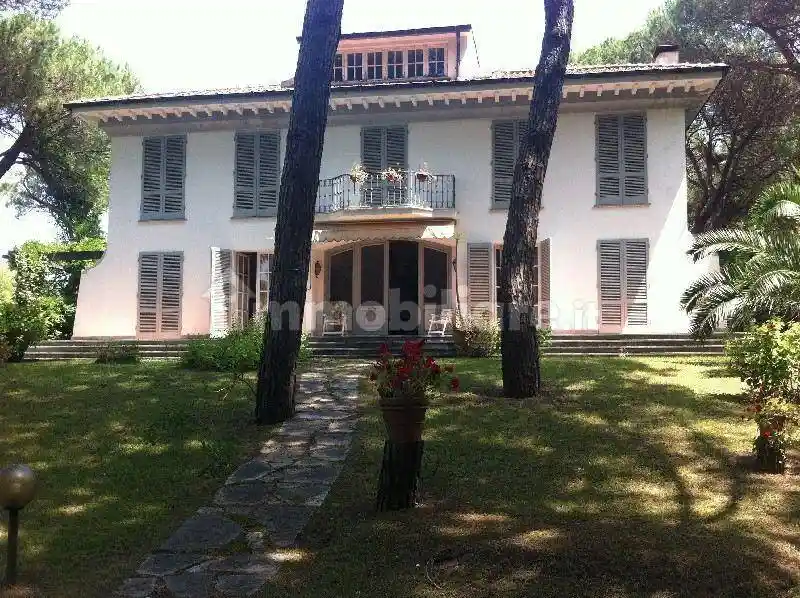 Villa in vendita a Massa