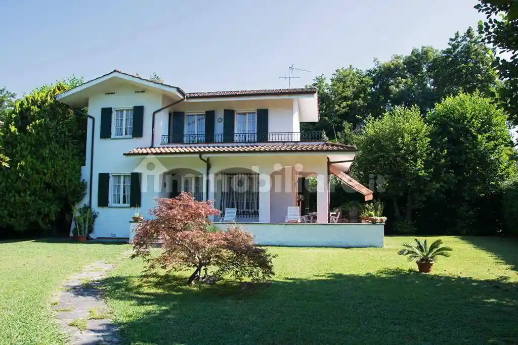 Villa in vendita a Forte dei Marmi
