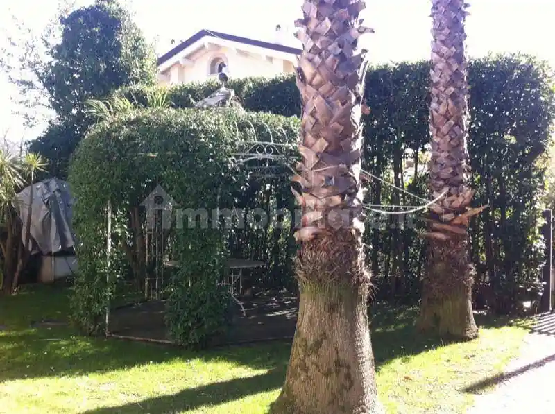 Villa in affitto a Forte dei Marmi