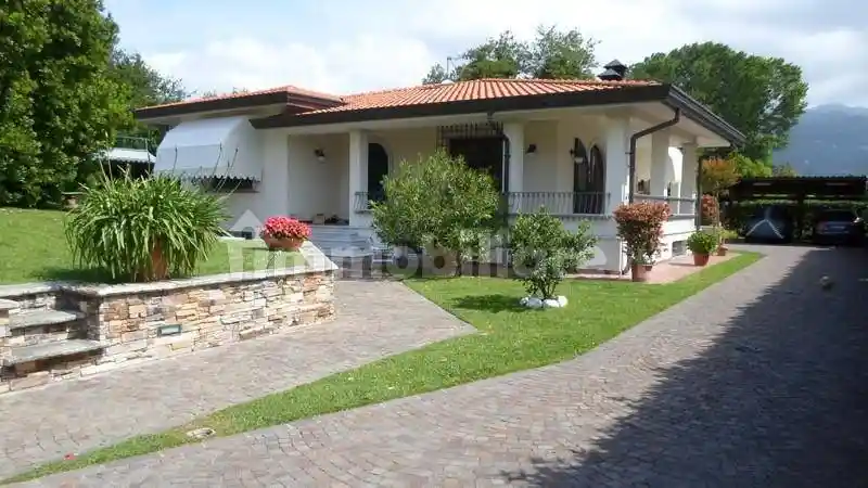 Villa in affitto a Pietrasanta