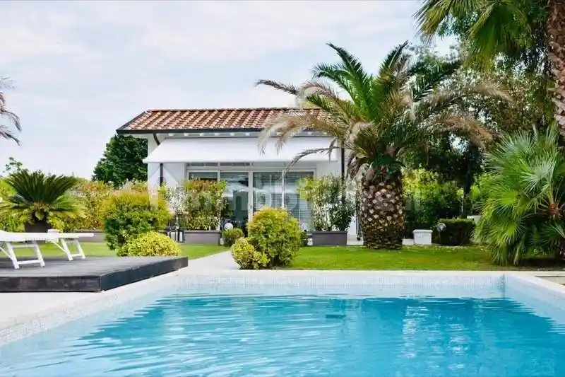 Villa in affitto a Pietrasanta