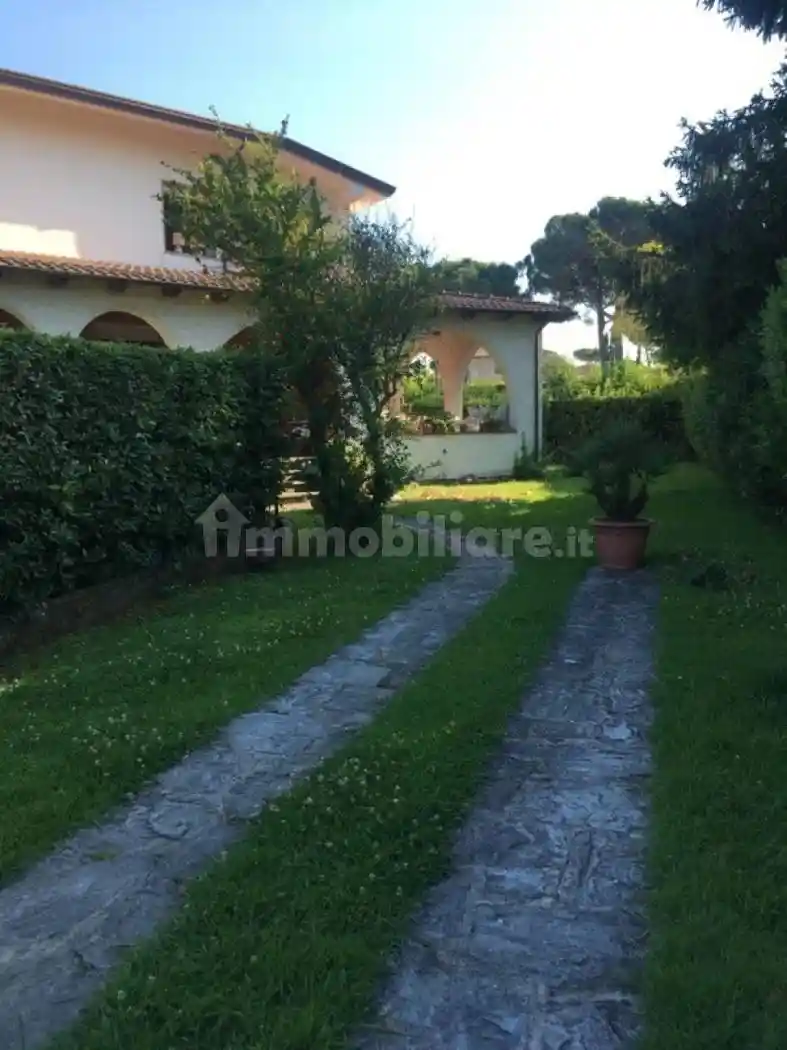 Villa in affitto a Forte dei Marmi