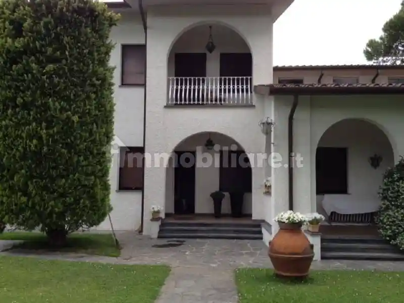 Villa in vendita a Forte dei Marmi
