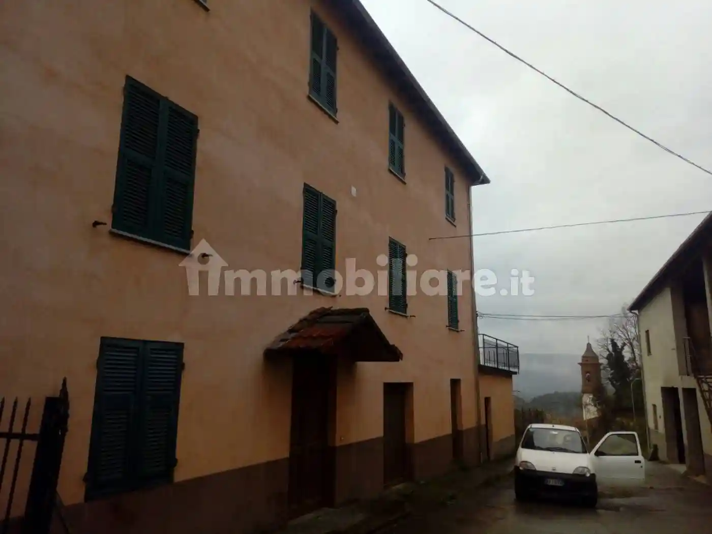 Casa indipendente in vendita a Cengio