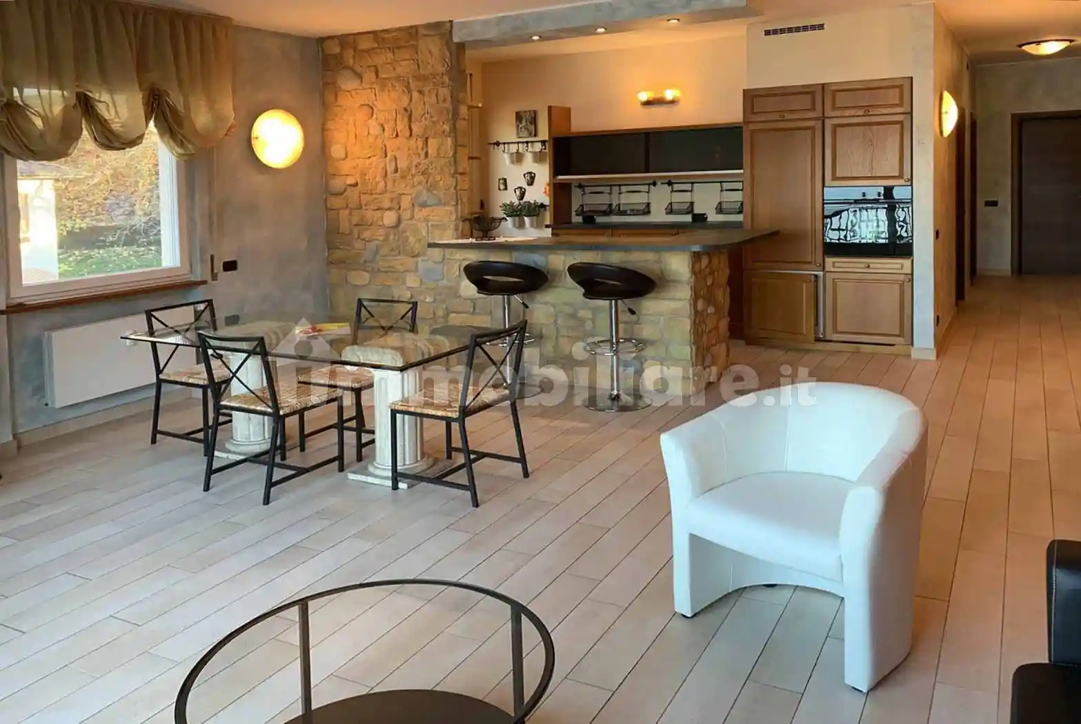 Appartamento in vendita a Campione d'Italia